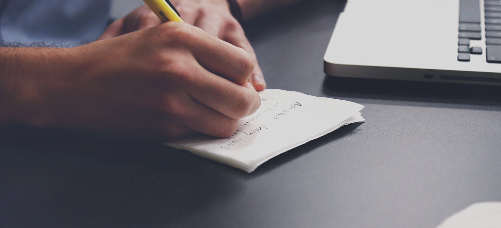 The Professional Freelance Journalism Course - The Morris Journalism Academy